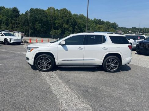 Used 2018 GMC Acadia Denali w/ Technology Package FWD image 5