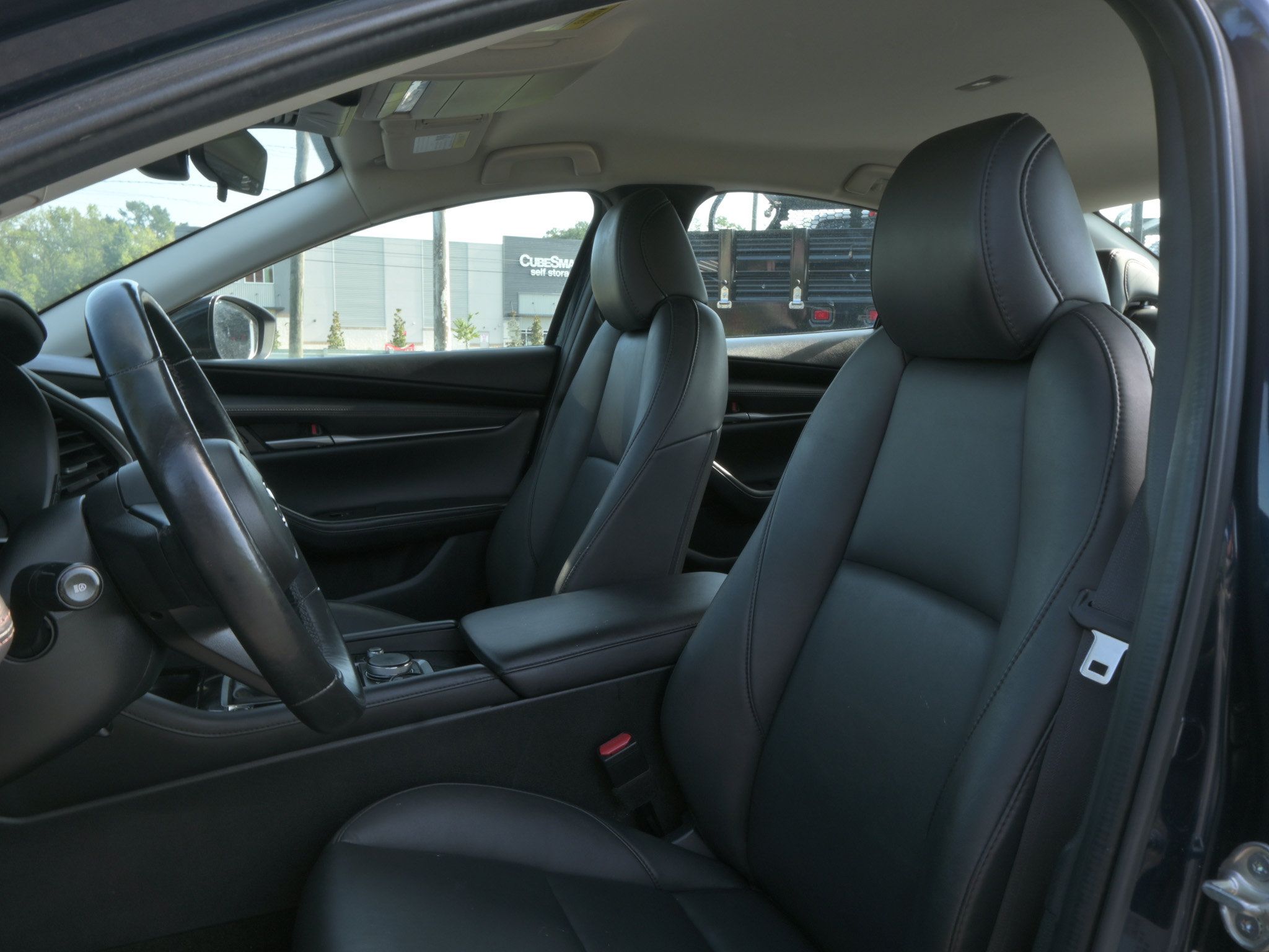 Used 2024 MAZDA MAZDA3 s FWD image 9