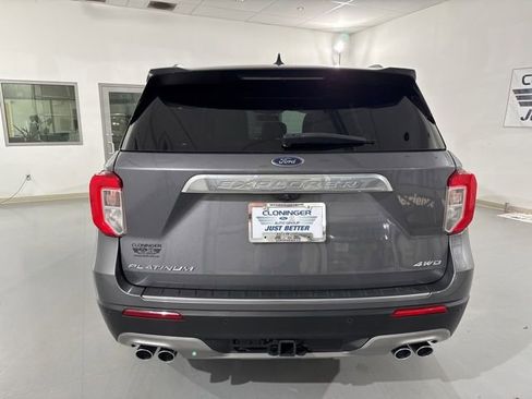 Used 2022 Ford Explorer Platinum w/ Equipment Group 601A image 8