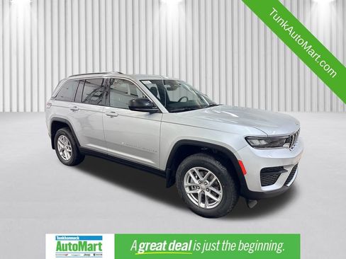 New 2025 Jeep Grand Cherokee Laredo X image 1