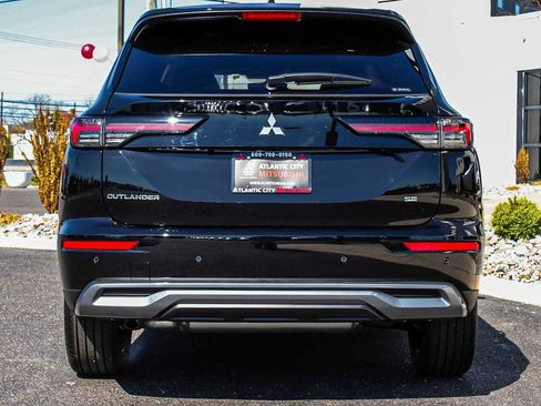 Used 2025 Mitsubishi Outlander SE AWD/4WD image 5