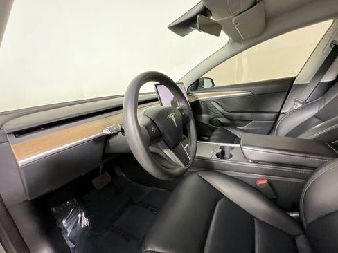 Used 2022 Tesla Model 3 image 15