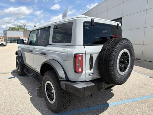New 2026 Ford Bronco Badlands AWD/4WD image 3