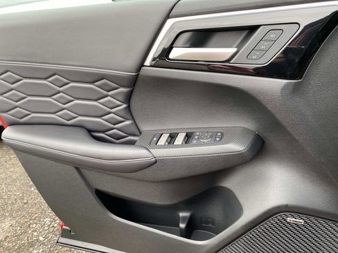 New 2026 Mitsubishi Outlander SEL image 18