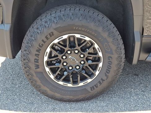 Used 2026 Chevrolet Silverado EV Trail Boss w/ Plus Package AWD/4WD image 34