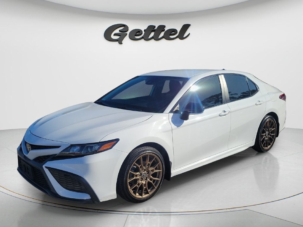Certified 2023 Toyota Camry SE w/ Convenience Package FWD image 1