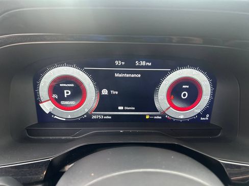 Used 2025 Nissan Pathfinder Platinum w/ Cargo Package FWD image 18