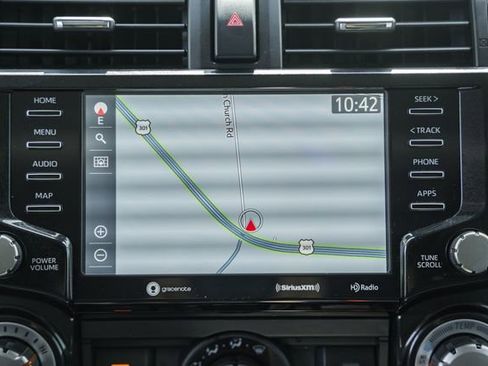 Used 2021 Toyota 4Runner TRD Off-Road Premium w/ Moonroof Package AWD/4WD image 31