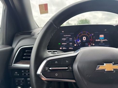 Used 2025 Chevrolet Tahoe LT AWD/4WD image 15