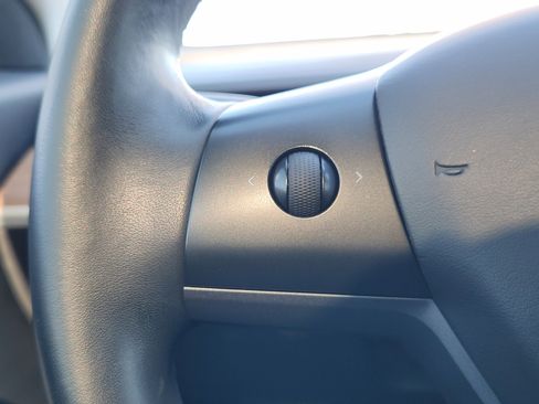 Used 2018 Tesla Model 3 Long Range image 30