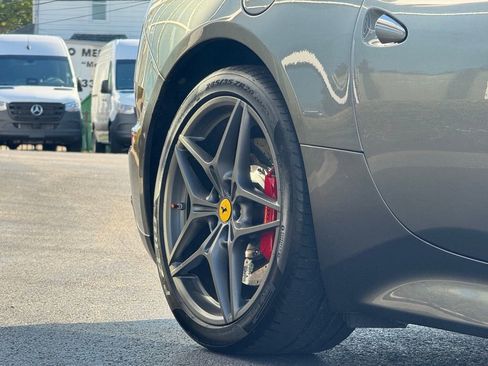 Used 2016 Ferrari California T image 29
