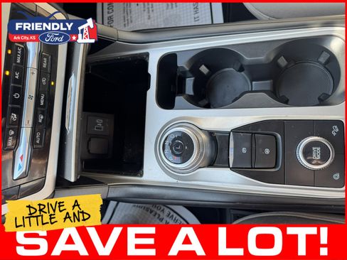 Used 2022 Ford Explorer XLT AWD/4WD image 28