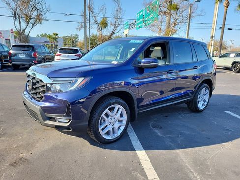 Certified 2025 Honda Passport EX-L image 2