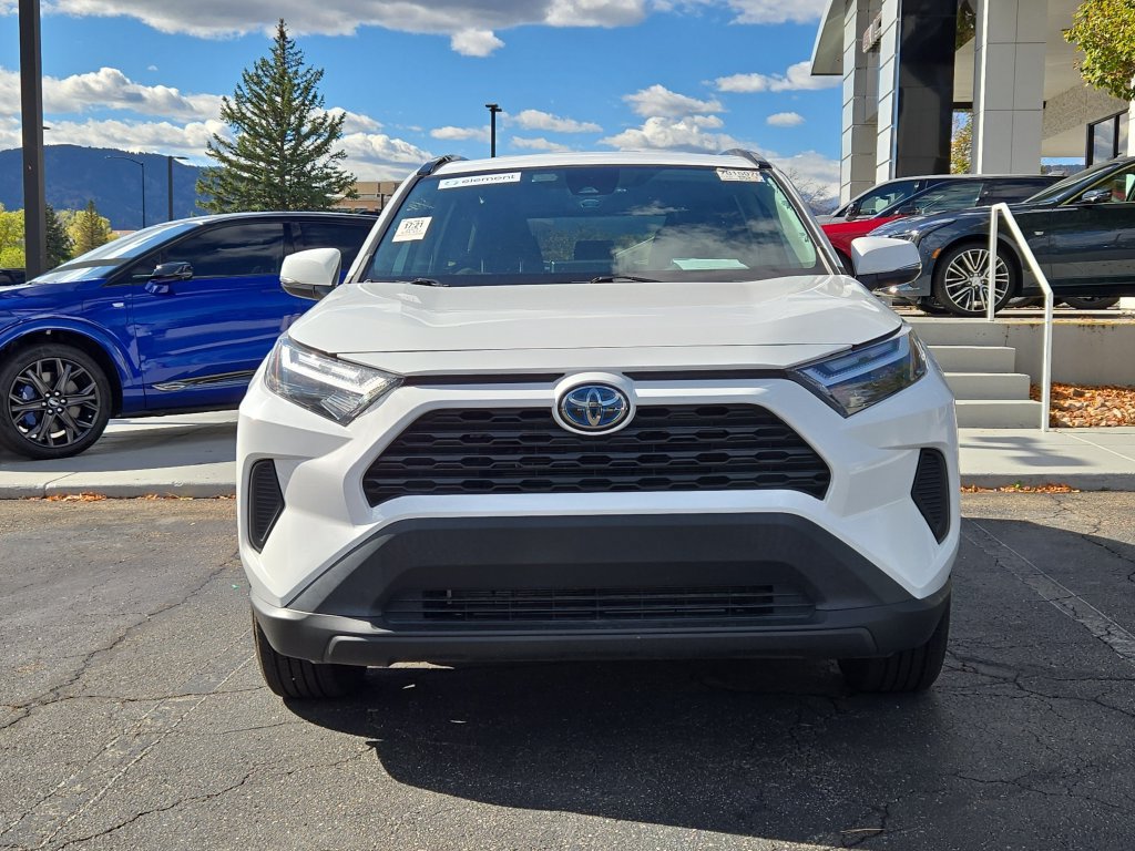 Used 2024 Toyota RAV4 LE AWD/4WD image 2