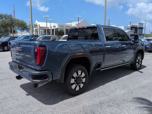 Used 2024 GMC Sierra 2500 Denali w/ Denali Reserve Package AWD/4WD image 5