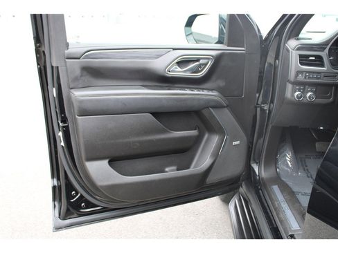 Used 2021 GMC Yukon SLT image 7