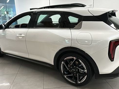 New 2026 Kia K4 GT-Line FWD image 3