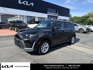 Used 2024 Kia Soul LX w/ Option Group 015 FWD video 1