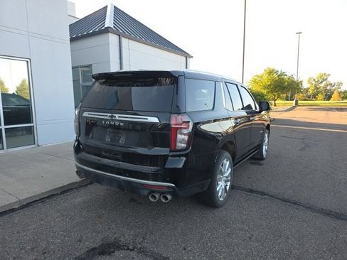 Used 2021 Chevrolet Tahoe High Country w/ Premium Package AWD/4WD image 4