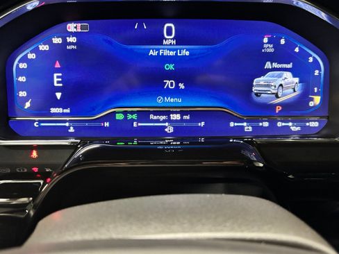Used 2025 Chevrolet Silverado 1500 LT w/ Texas Edition Plus RWD image 14