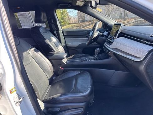 Used 2023 Jeep Compass Latitude AWD/4WD image 26