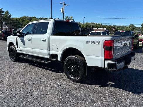 Used 2025 Ford F250 Lariat w/ Lariat Ultimate Package AWD/4WD image 5