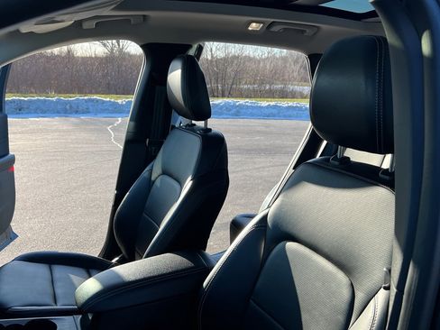 Used 2025 Ford Escape Platinum image 16