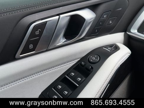 Used 2024 BMW X5 xDrive40i w/ Executive Package AWD/4WD image 24