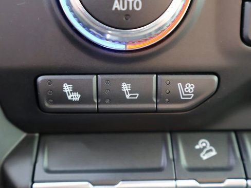 Certified 2022 GMC Sierra 1500 AT4 w/ AT4 Preferred Package AWD/4WD image 36
