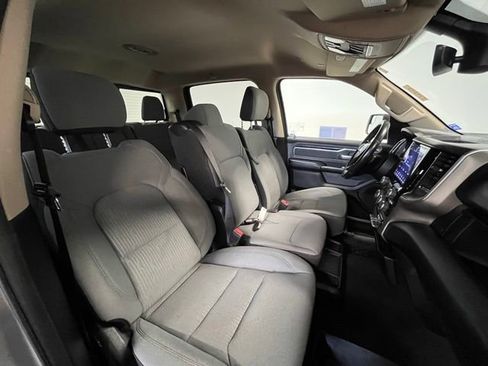 Used 2019 RAM 1500 Big Horn image 9