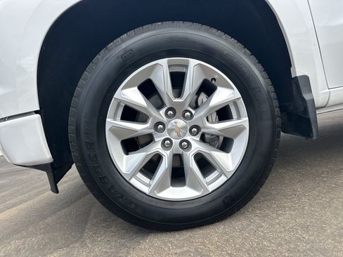 Used 2025 Chevrolet Silverado 1500 Custom RWD image 12