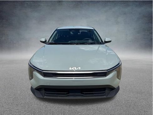 Used 2025 Kia K4 FWD image 2