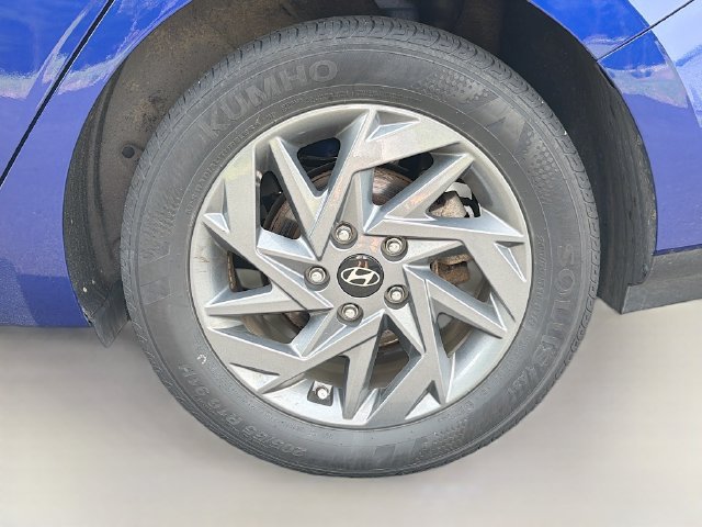 Used 2024 Hyundai Elantra SEL FWD image 28