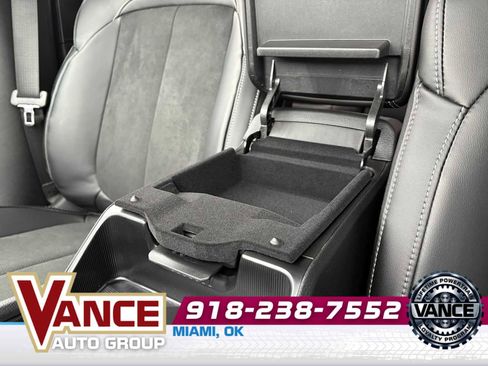 New 2025 Jeep Grand Cherokee Altitude image 36