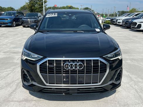 Certified 2025 Audi Q3 2.0T Premium w/ Convenience Package AWD/4WD image 2