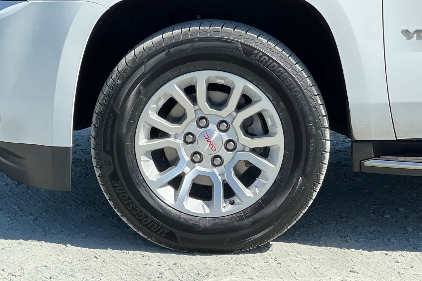 Used 2019 GMC Yukon XL SLT AWD/4WD image 37