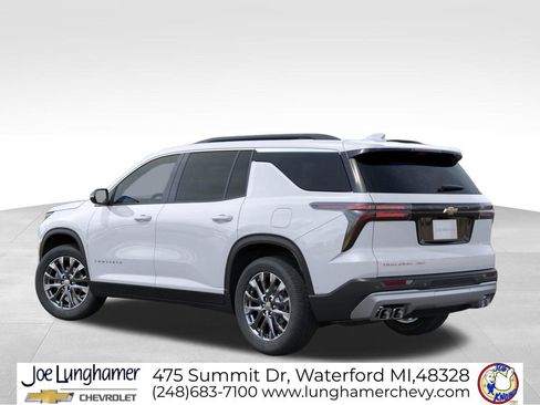New 2026 Chevrolet Traverse LT w/ Sun and Wheel Package AWD/4WD image 3