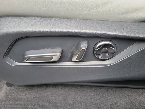 Certified 2023 Acura MDX SH-AWD w/ Technology Package image 17