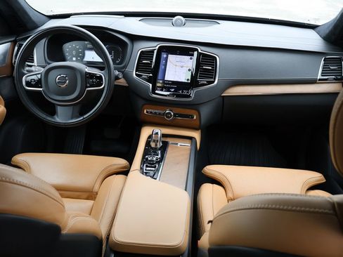 Used 2017 Volvo XC90 T8 Inscription w/ Luxury Package AWD/4WD image 14