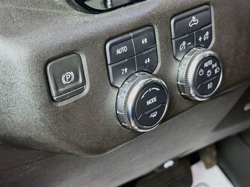 Used 2024 GMC Sierra 1500 Elevation AWD/4WD image 10