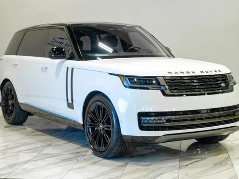 Used 2025 Land Rover Range Rover Long Wheelbase Autobiography AWD/4WD image 10