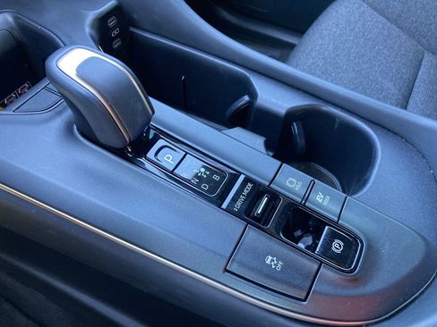 Used 2023 Toyota Crown XLE image 23