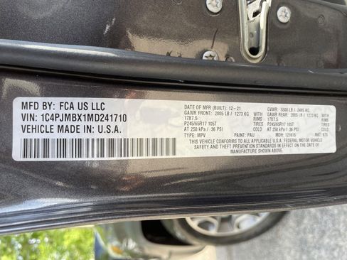 Used 2021 Jeep Cherokee Trailhawk AWD/4WD image 11
