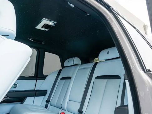 Used 2026 Rolls-Royce Cullinan image 10