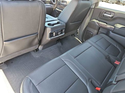 Used 2021 Chevrolet Silverado 1500 LTZ w/ LTZ Premium Package AWD/4WD image 17