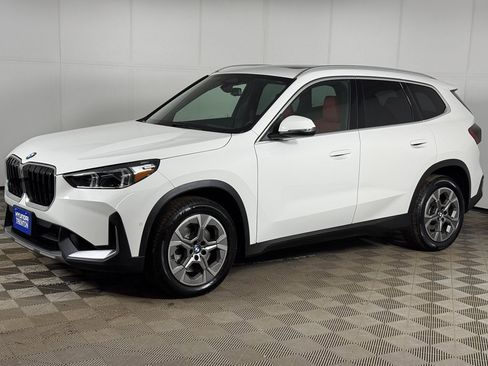 Used 2023 BMW X1 xDrive28i w/ Convenience Package image 9