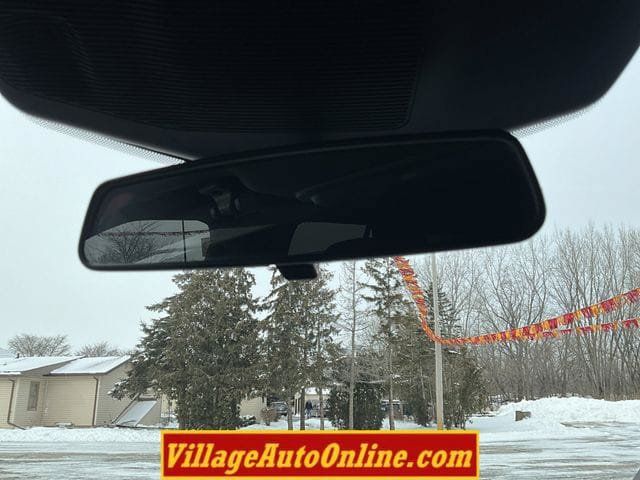 Used 2020 Ford Explorer XLT w/ Comfort Package AWD/4WD image 28