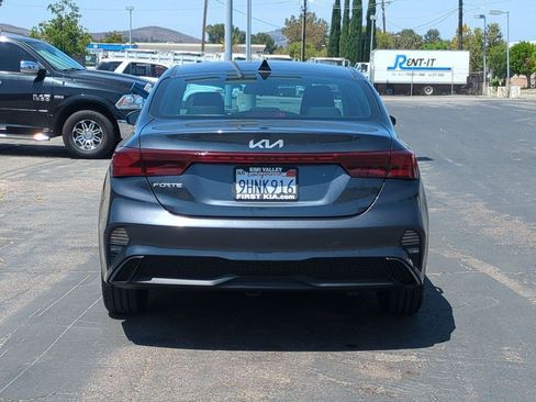 Certified 2023 Kia Forte LXS FWD image 7