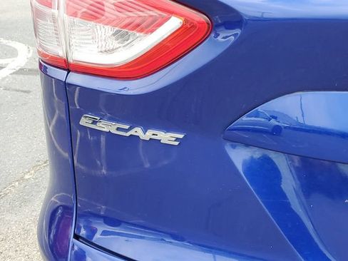 Used 2015 Ford Escape SE FWD image 27