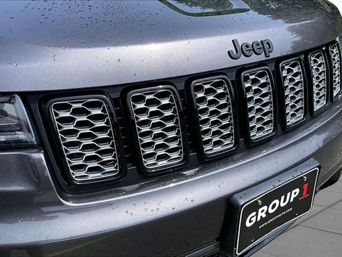 Used 2020 Jeep Grand Cherokee Altitude AWD/4WD image 32